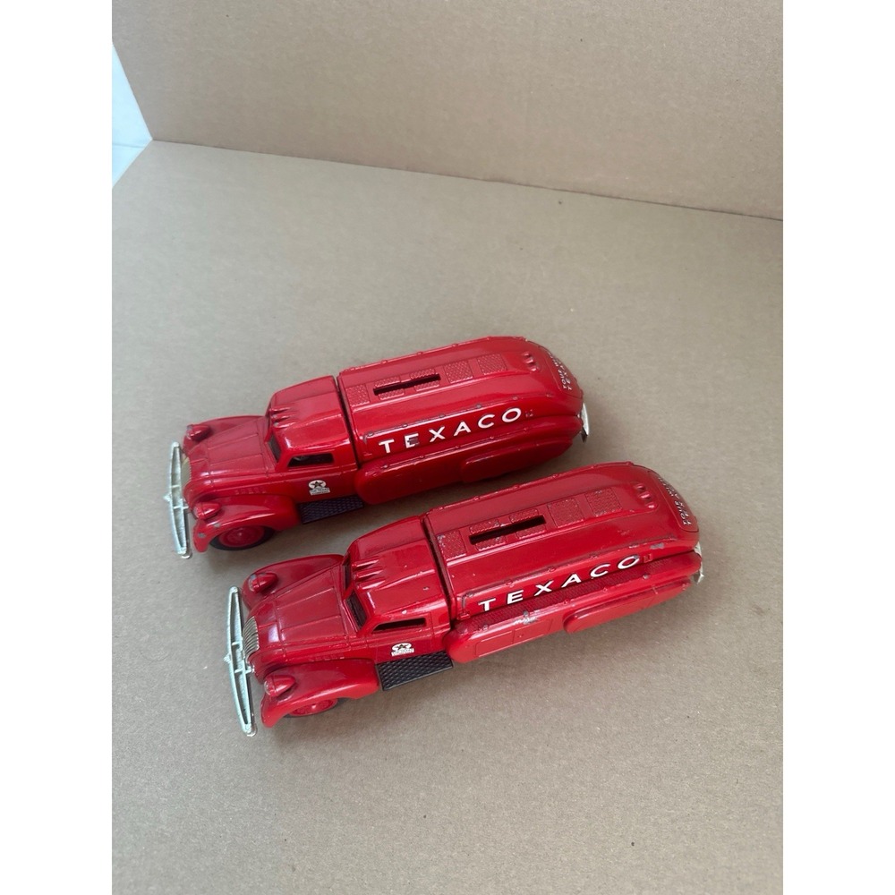 Lot of 2 ERTL 1939 Dodge Airflow Texaco Tanker Truck Die-Cast Coin Bank 1993